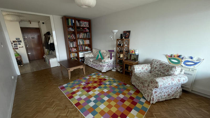 Appartement - 85 m² - 3 pièces