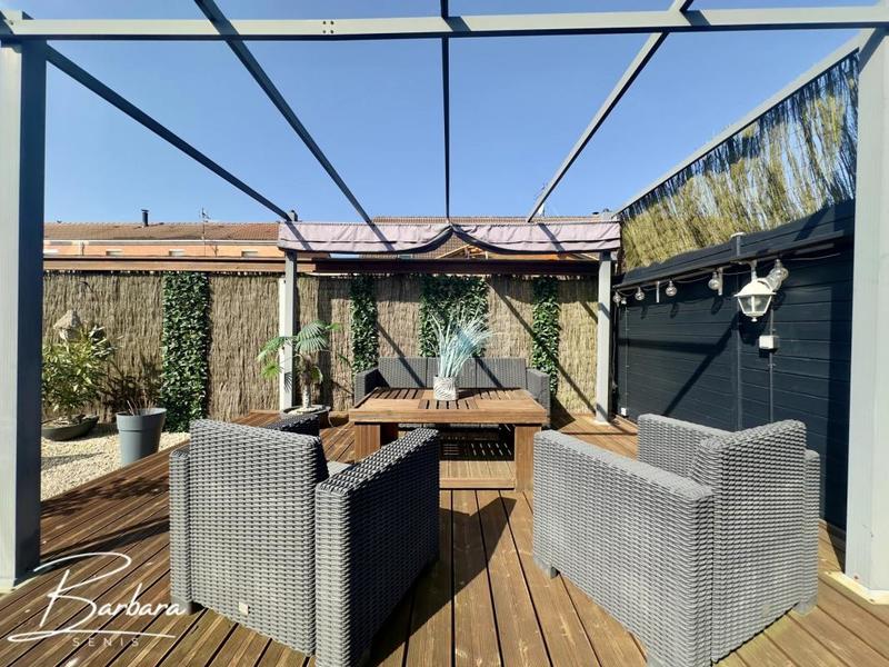 Maison - 102 m² - 5 pièces