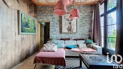 Maison - 370 m² - 8 pièces