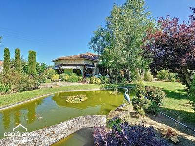 Maison - 182 m² - 6 pièces