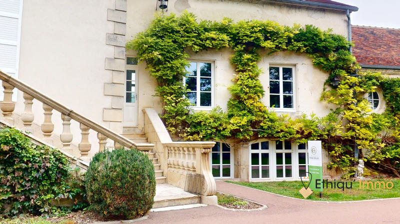 Manoir - 347 m² - 6 pièces