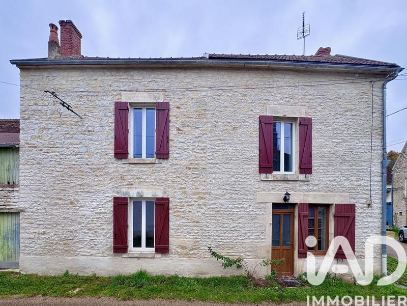 Maison de village - 85 m² - 3 pièces