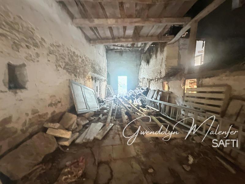 Maison - 100 m² - 1 pièce