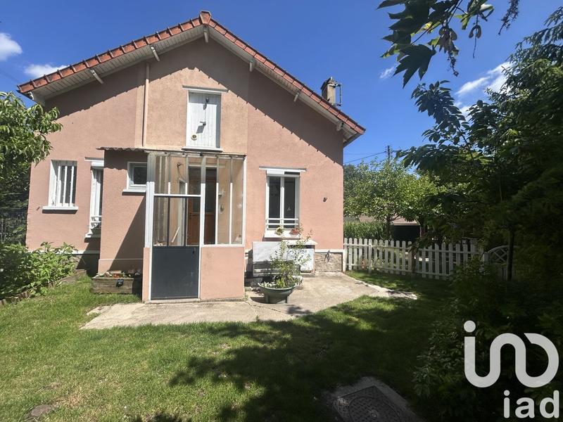 Maison - 99 m² - 5 pièces