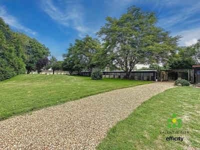 Bureau - 259 m² - 9 pièces