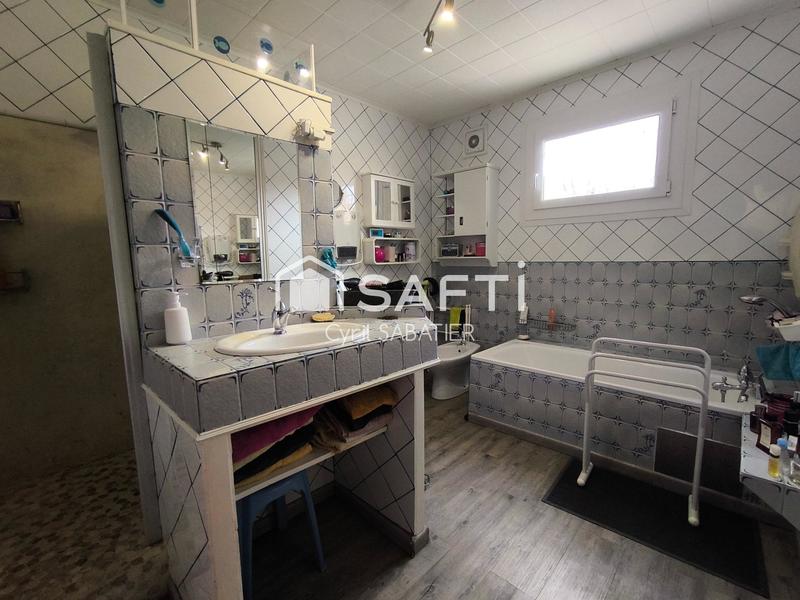 Maison - 135 m² - 6 pièces