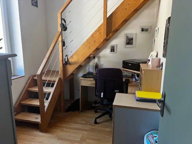 Appartement - 215 m² - 6 pièces