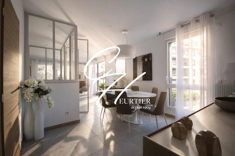 Appartement - 105 m² - 4 pièces