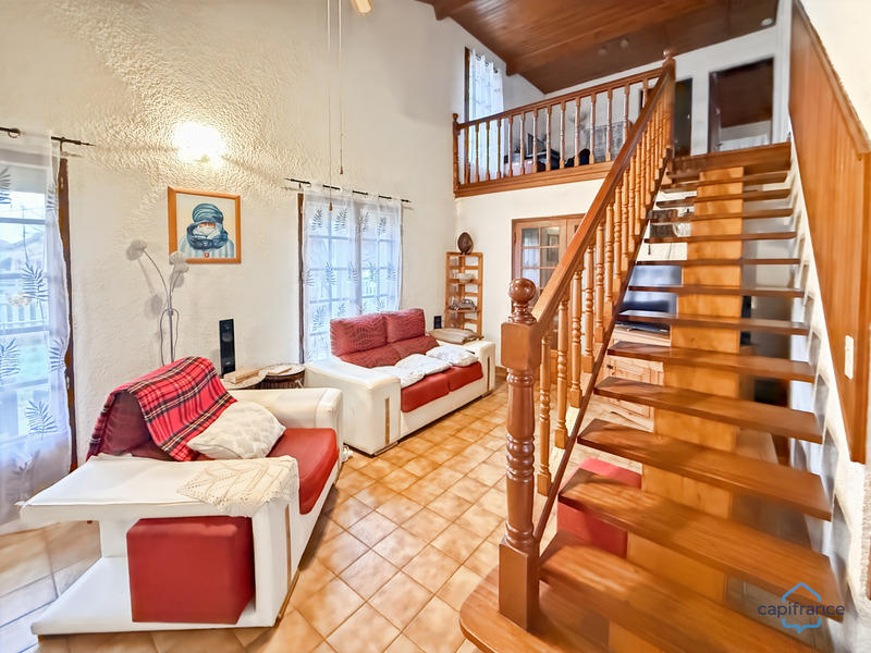 Maison - 110 m² - 4 pièces