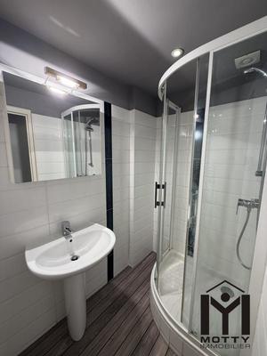 Studio - 25 m² - 1 pièce