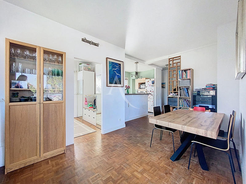 Appartement - 82 m² - 4 pièces