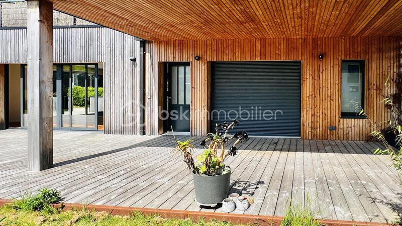 Maison - 136 m² - 6 pièces