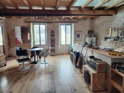 Maison - 205 m² - 6 pièces