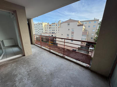 Appartement - 83 m² - 4 pièces