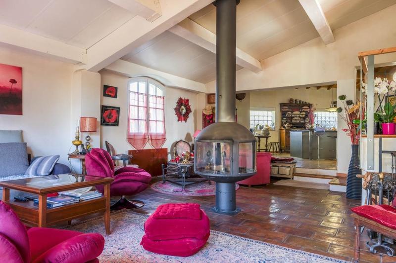 Maison - 296 m² - 9 pièces