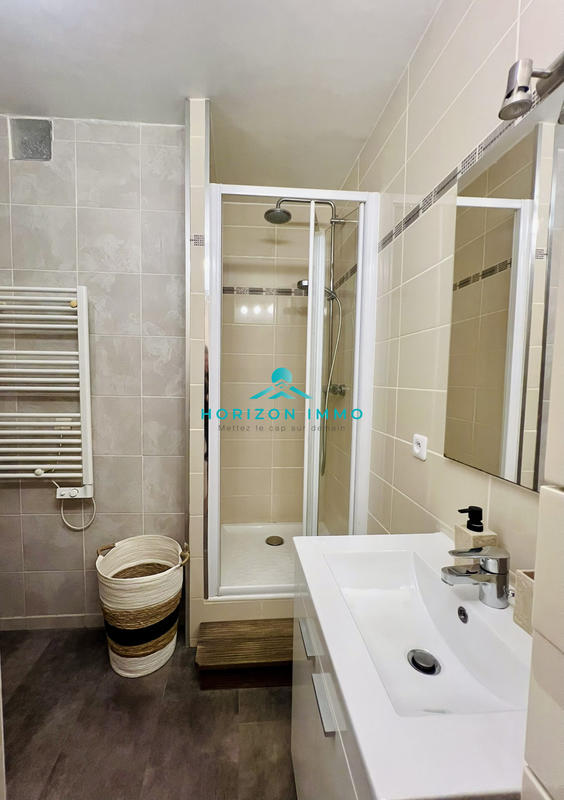 Appartement - 49 m² - 2 pièces