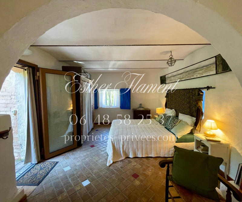 Demeure - 590 m² - 16 pièces