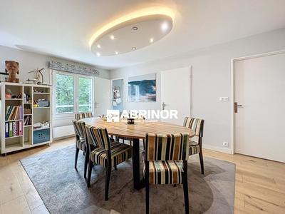 Appartement - 128 m² - 4 pièces