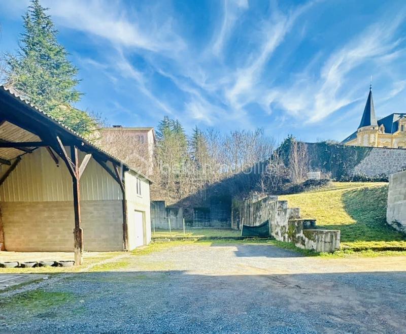 Immeuble - 245 m² - 10 pièces