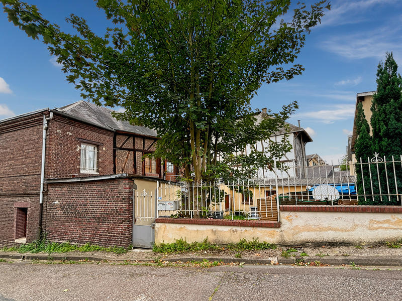 Propriété - 283 m² - 4 pièces