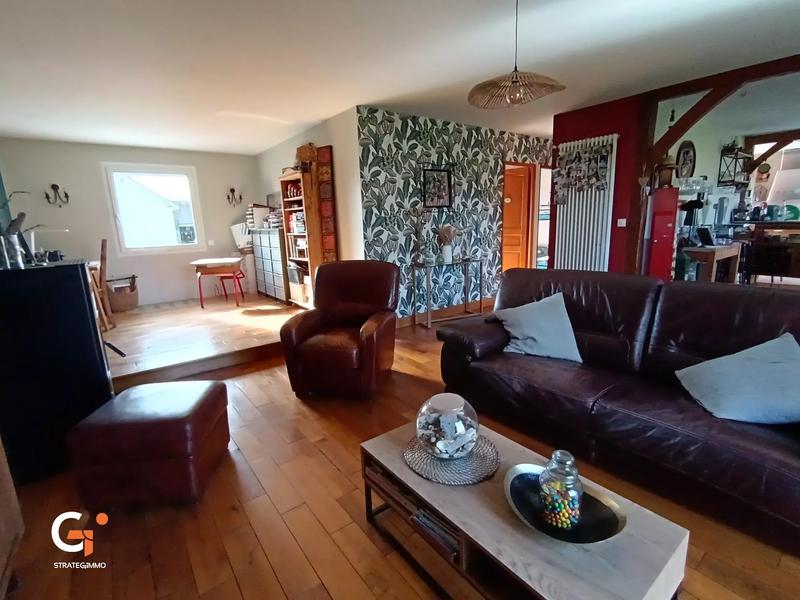 Maison - 164 m² - 8 pièces