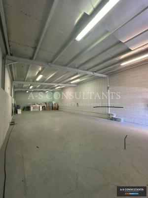 Entrepôt - 160 m²