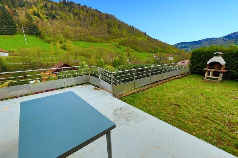 Maison - 211 m² - 7 pièces