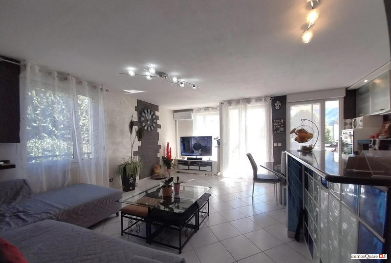 Appartement - 82 m² - 4 pièces