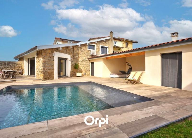 Maison - 222 m² - 5 pièces