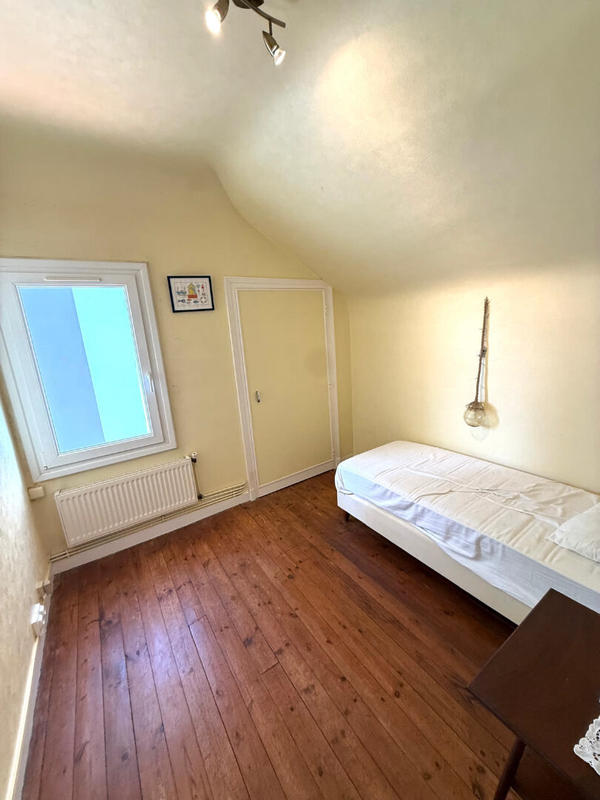 Maison - 145 m² - 8 pièces