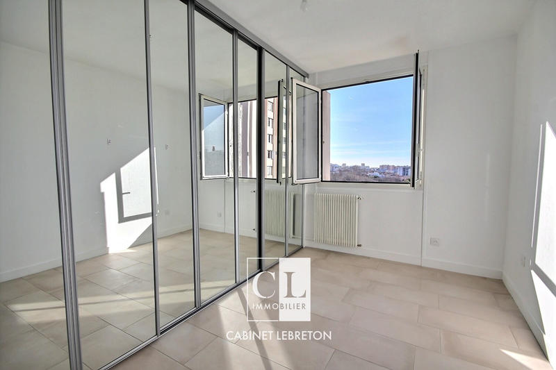 Appartement - 75 m² - 3 pièces