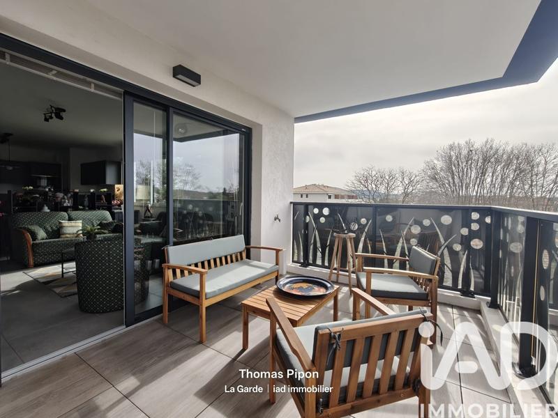 Appartement - 77 m² - 3 pièces