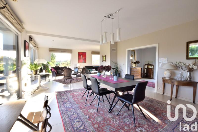 Maison - 294 m² - 10 pièces