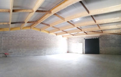 Entrepôt - 197 m²