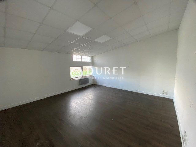 Local d'activités - 595 m²