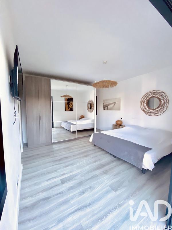 Maison - 220 m² - 7 pièces