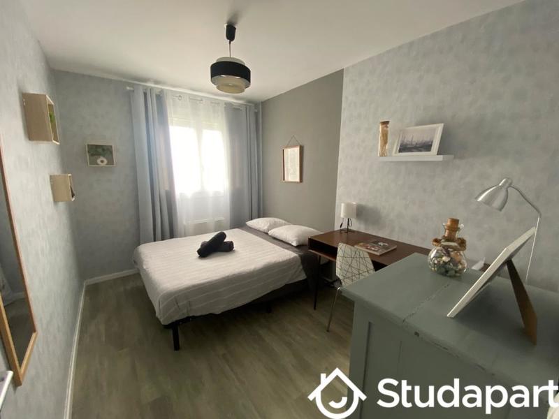 Chambre - 9 m² - 1 pièce