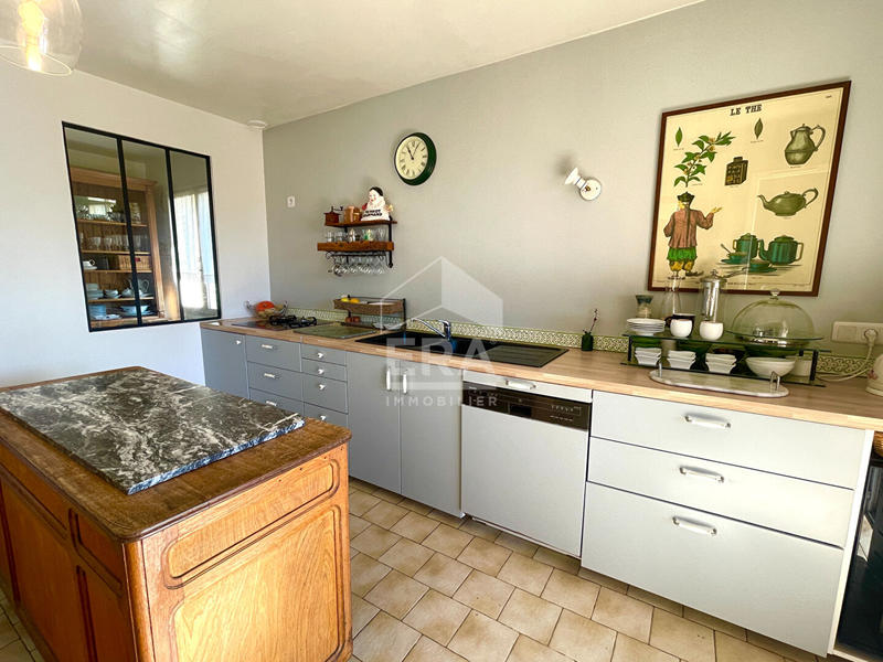 Maison - 185 m² - 7 pièces