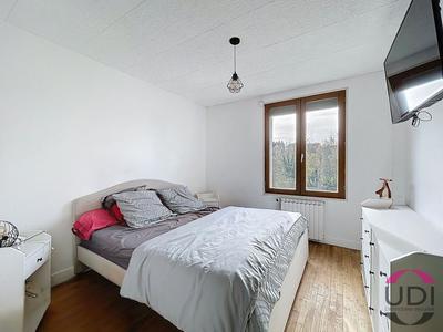 Maison - 123 m² - 7 pièces