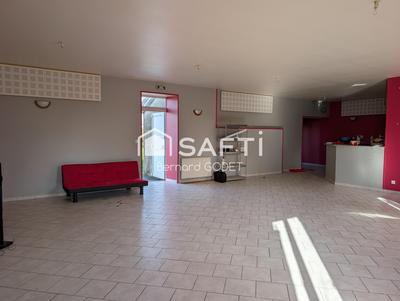 Maison - 136 m² - 2 pièces