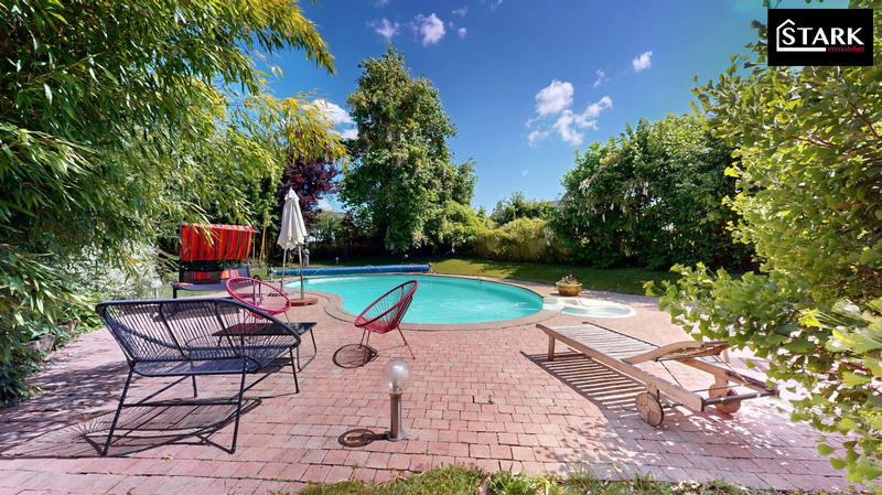 Maison - 177 m² - 7 pièces