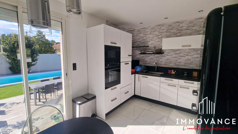 Villa - 100 m² - 4 pièces