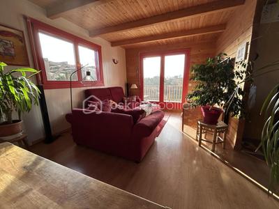 Propriété - 114 m² - 4 pièces