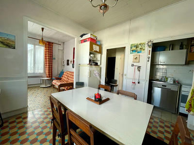Maison - 96 m² - 6 pièces