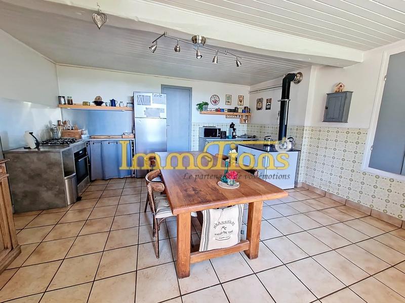 Maison - 210 m² - 7 pièces