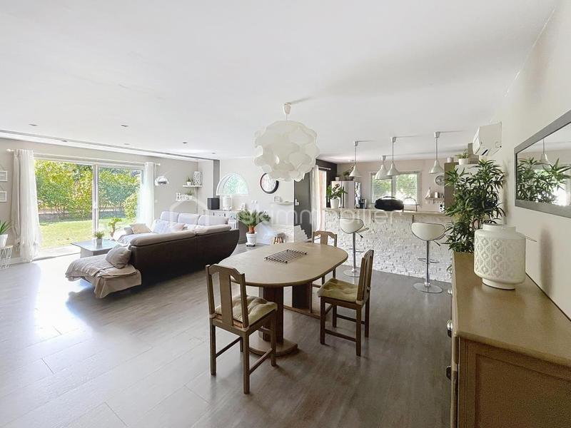 Villa - 146 m² - 6 pièces