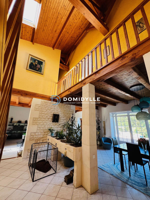 Propriété - 220 m² - 7 pièces