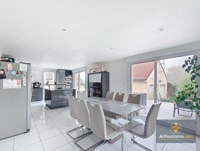 Maison - 187 m² - 7 pièces