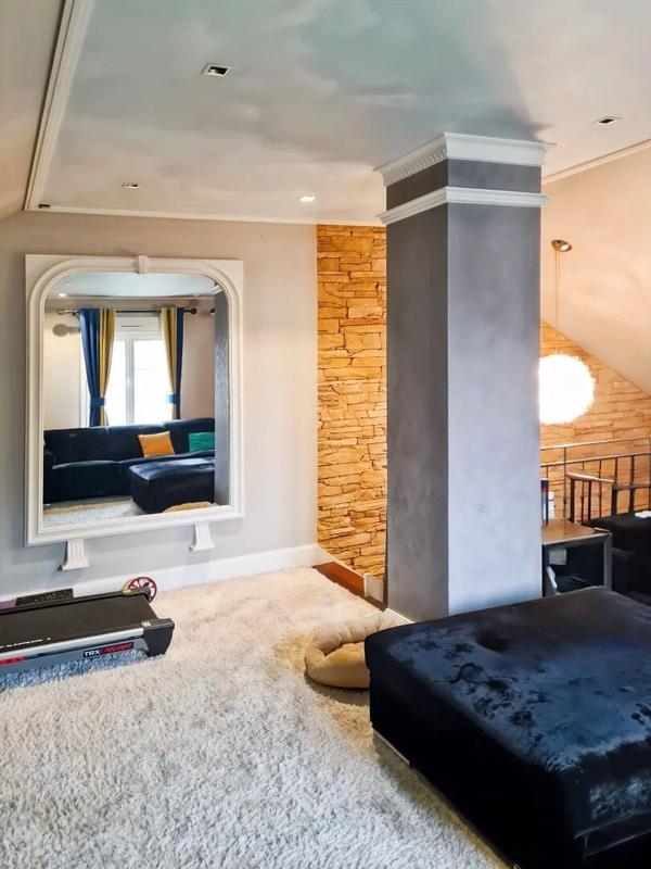 Maison - 230 m² - 7 pièces