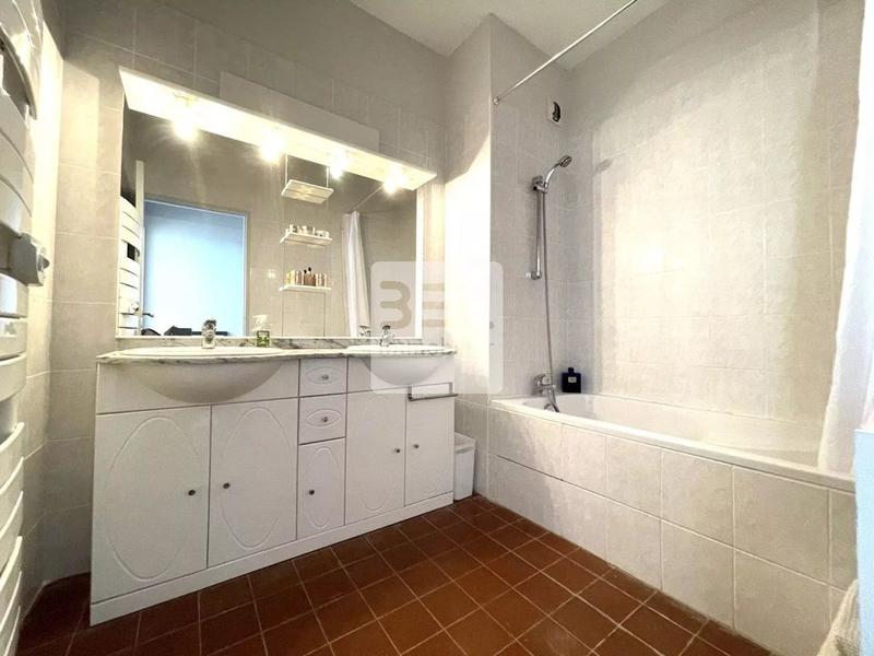 Appartement - 86 m² - 3 pièces